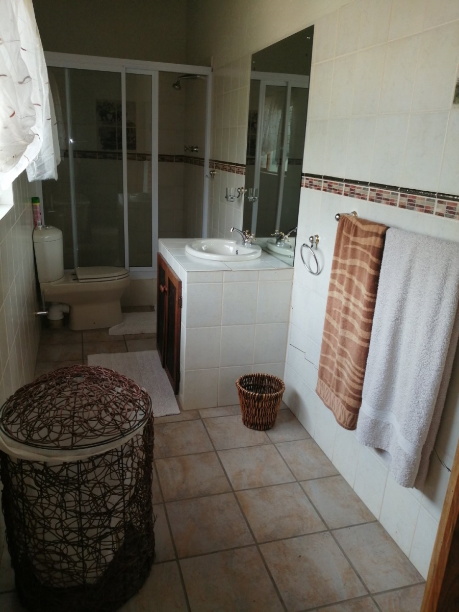 4 Bedroom Property for Sale in Boschenvaal River Front Lodges Free State